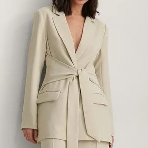 NA-KD Off-white Front Tie Blazer
